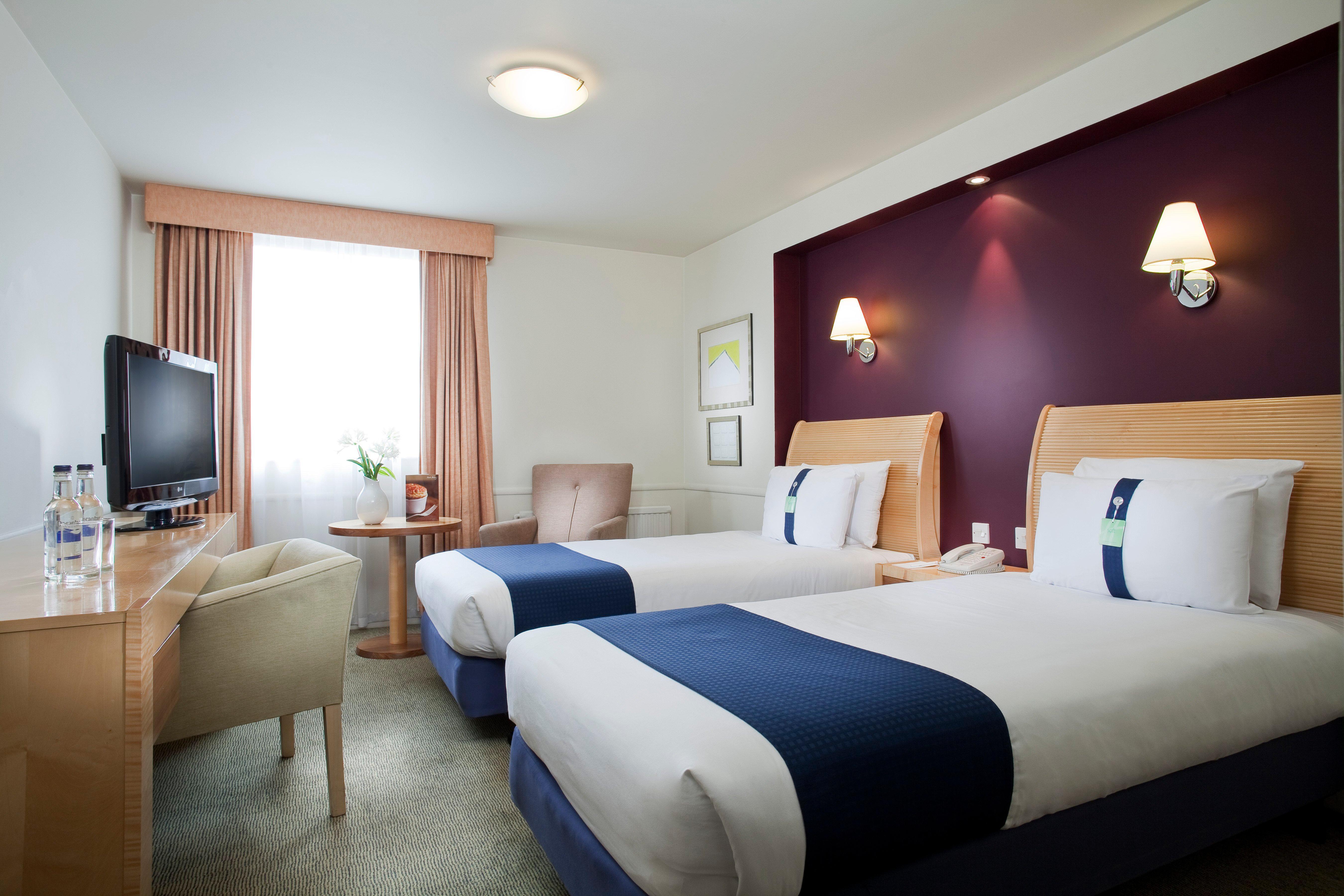 Holiday Inn London Sutton, An Ihg Hotel Саттон Экстерьер фото